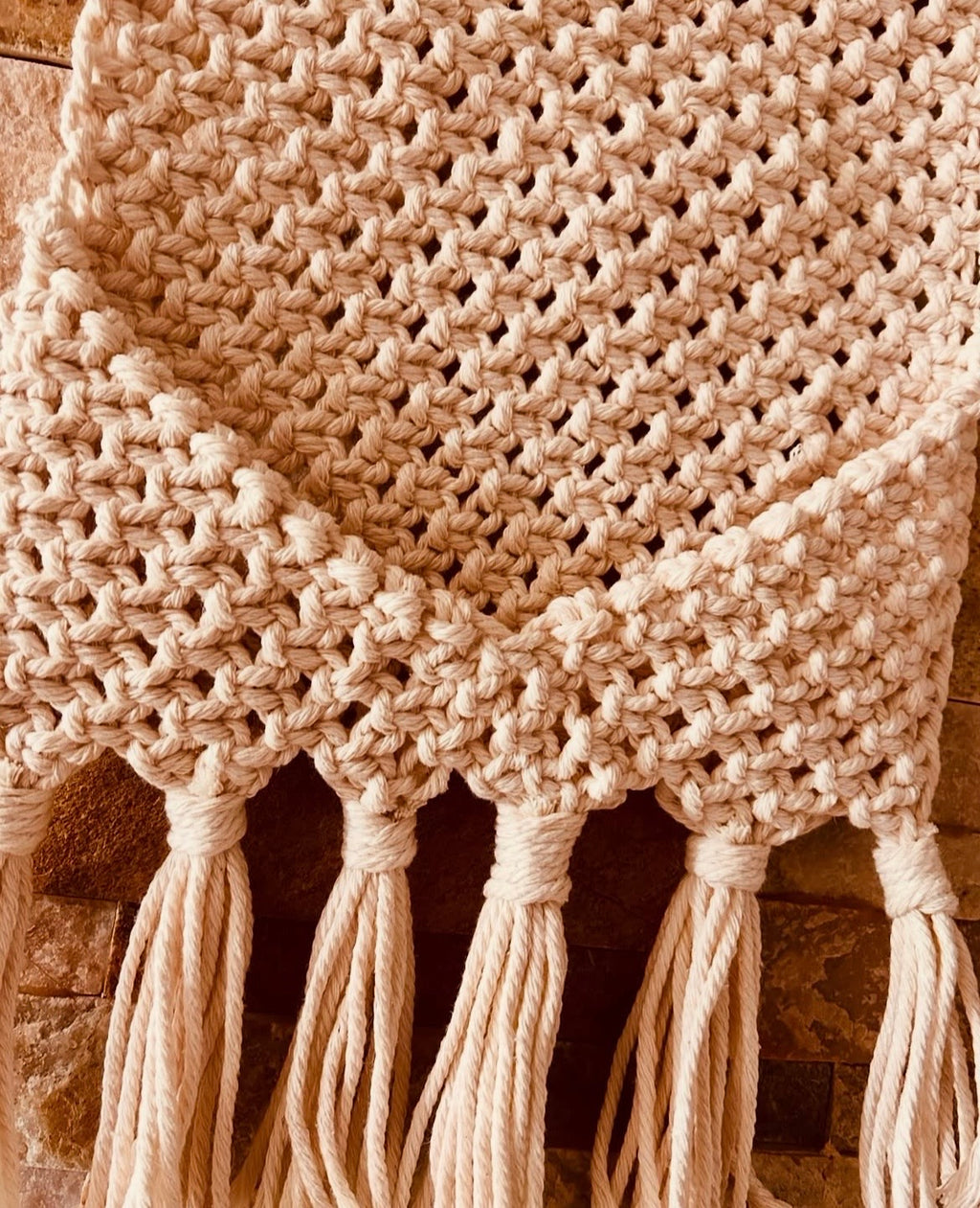 Rangement papier en macramé florale