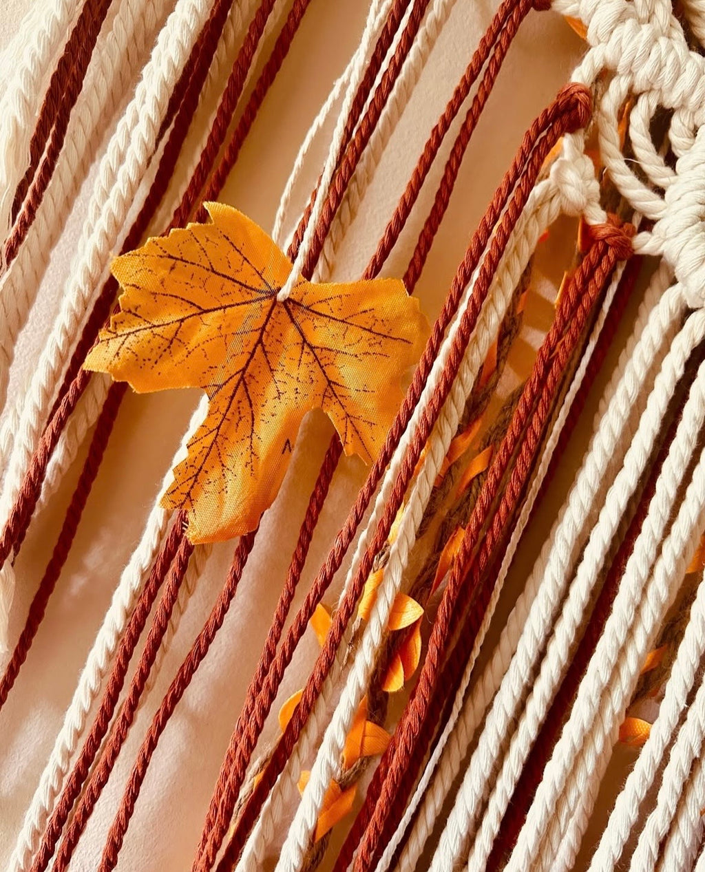 Macramé automnale orange