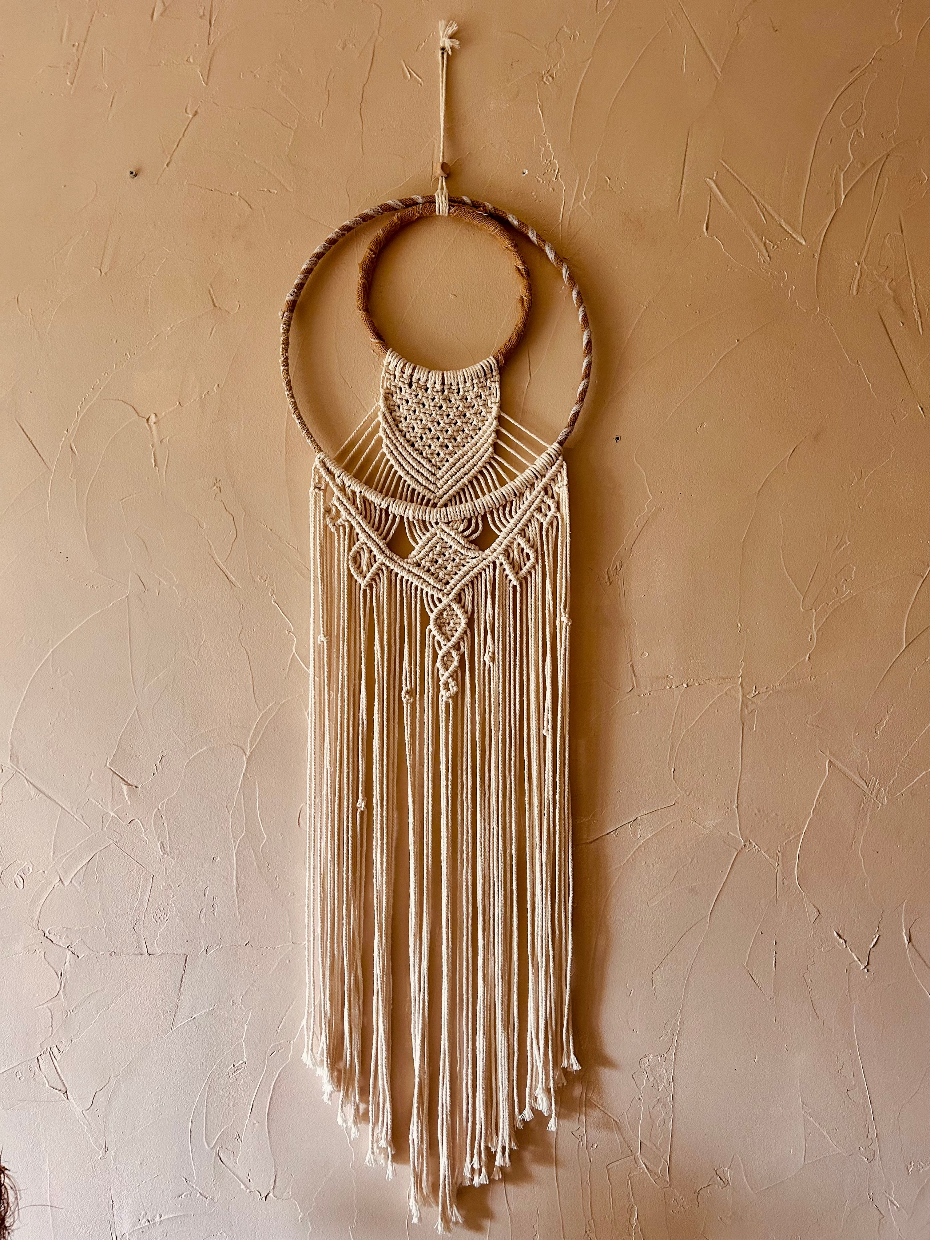 Macramé long murale