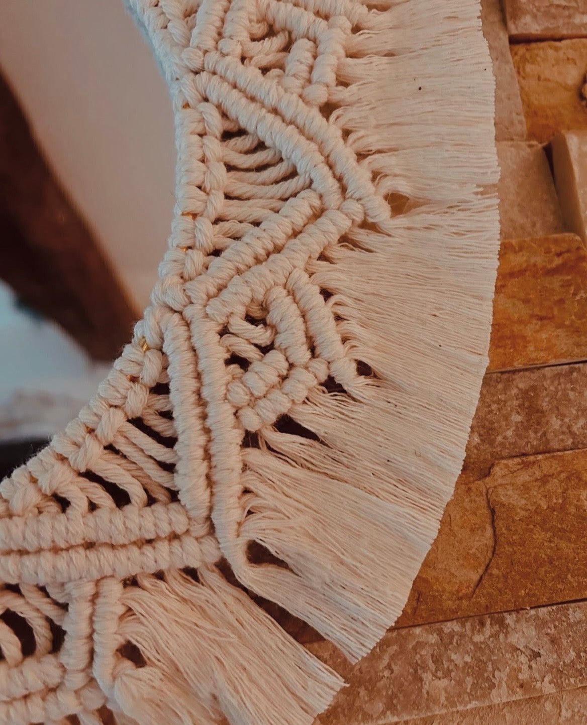 Miroir en macramé blanc