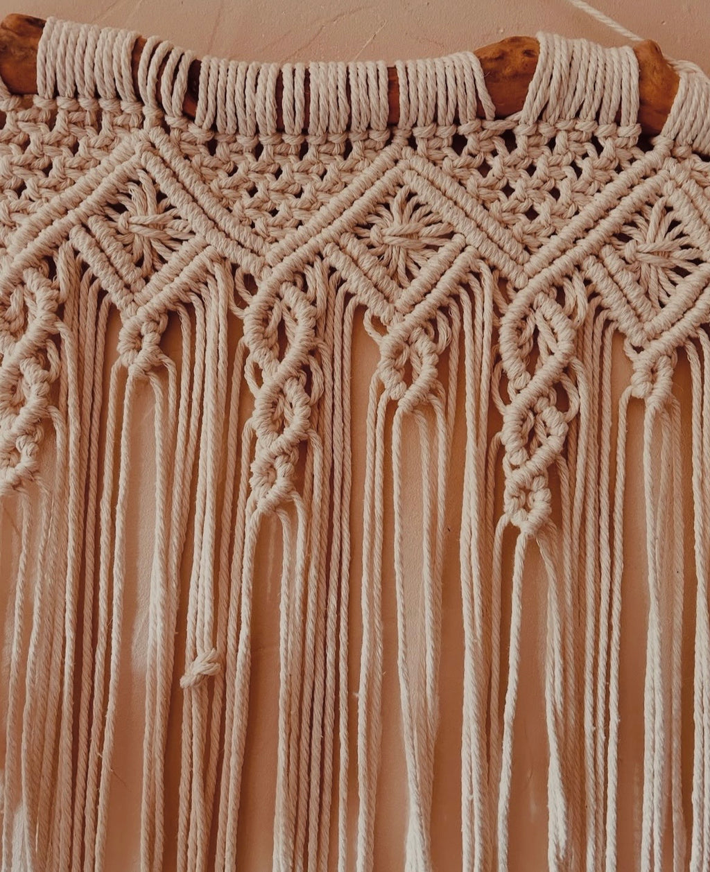 Étagère murale en bois