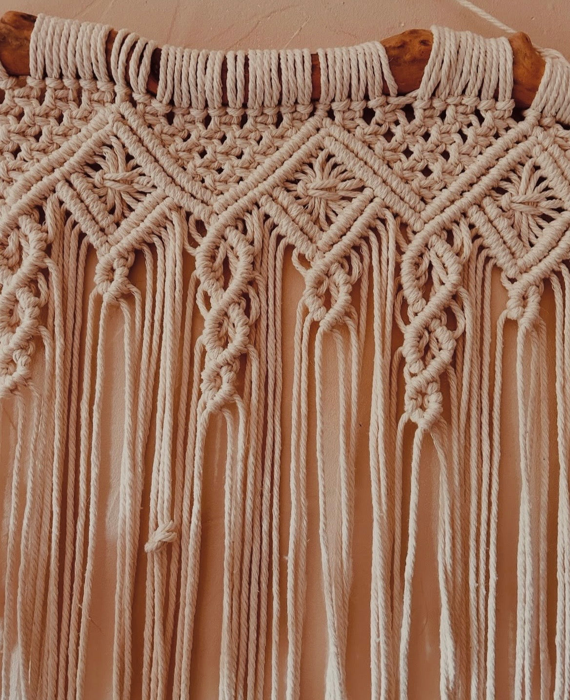 Étagère murale en bois