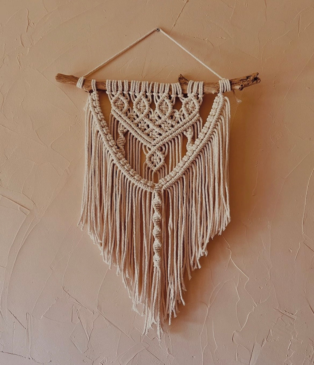 Macramé murale beige