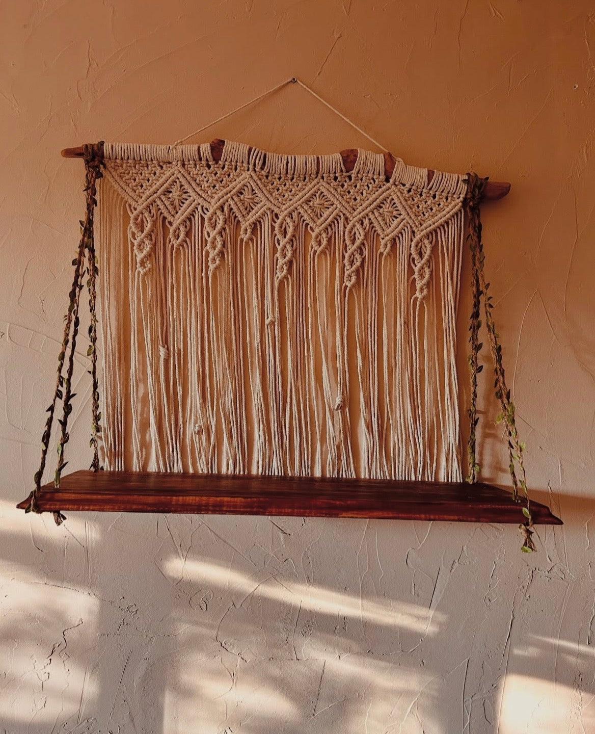 Étagère murale en bois